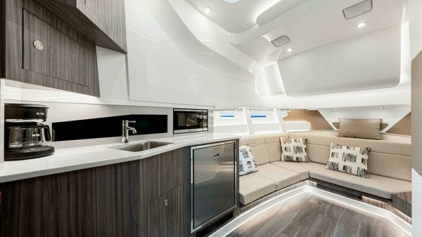 Golden Ticket 37ft Sea Ray Yacht For Sale