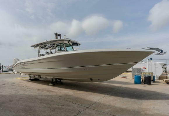 42ft HCB Yacht For Sale
