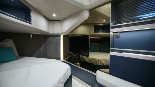 56ft Uniesse Yacht For Sale