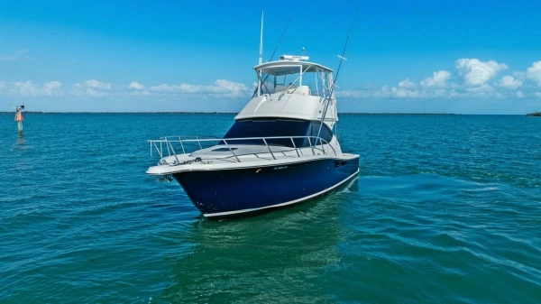 2013 Tiara Yachts 39