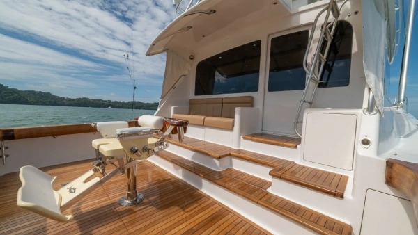 Photo of the 2002 Viking 61 Convertible "Bolita Too"