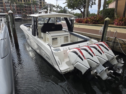 BFT 42ft Boston Whaler Yacht For Sale
