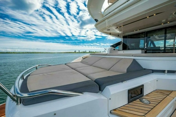 Princess S65 Yacht For Sale