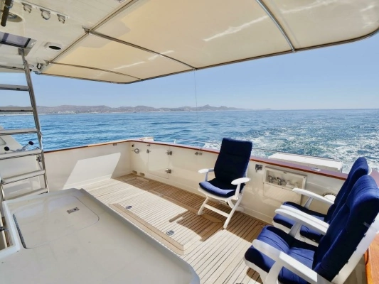 2000 Offshore Yachts 62