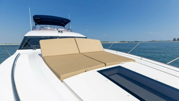 2011 Princess 64