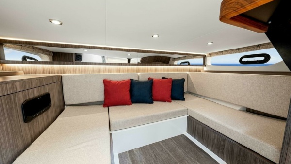 Golden Ticket 37ft Sea Ray Yacht For Sale