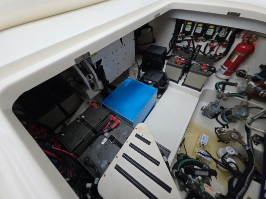 BFT 42ft Boston Whaler Yacht For Sale