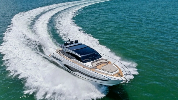2019 Princess 65