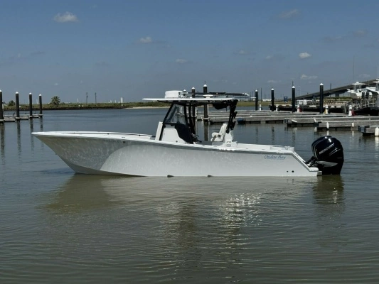 2022 Onslow Bay 33
