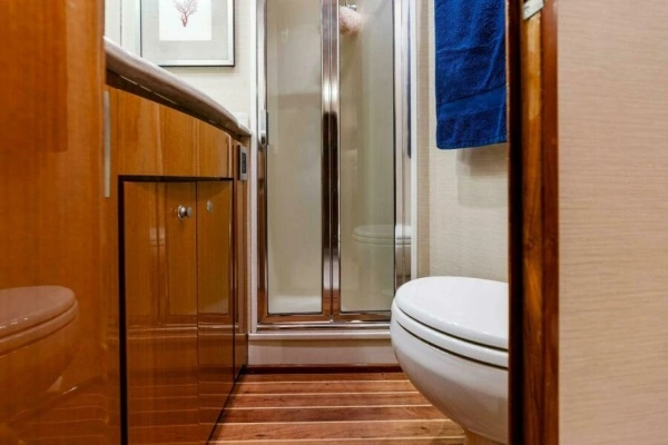 2003 Viking 48