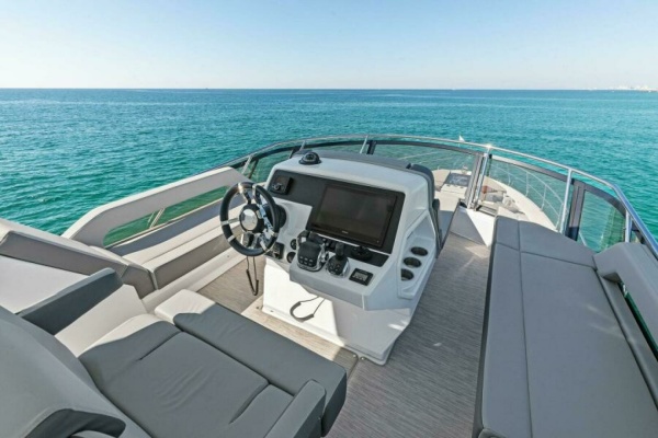 Miss Tracy Lane 60ft Cruisers Yachts Yacht For Sale