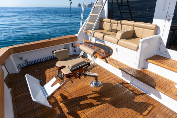 Sinyorita Salada 60ft Hatteras Yacht For Sale