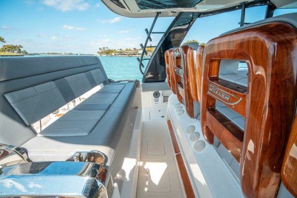 PIPE DREAM 42ft Boston Whaler Yacht For Sale