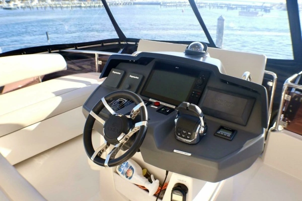 2018 Aquila 44