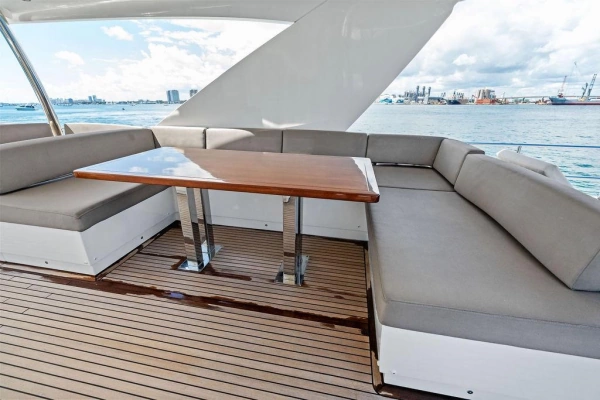 2016 Prestige 75