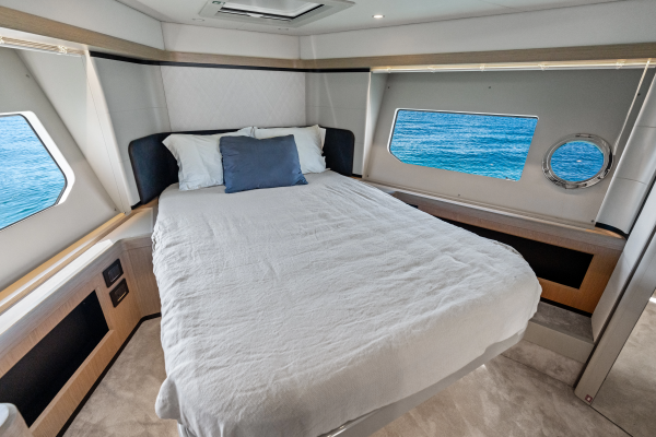 EMERALD 50ft Absolute Yacht For Sale