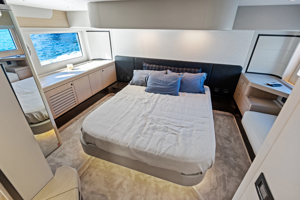 EMERALD 50ft Absolute Yacht For Sale