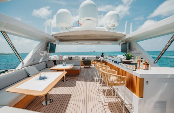 2014 Benetti 140