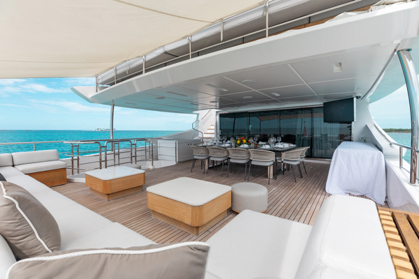 2014 Benetti 140