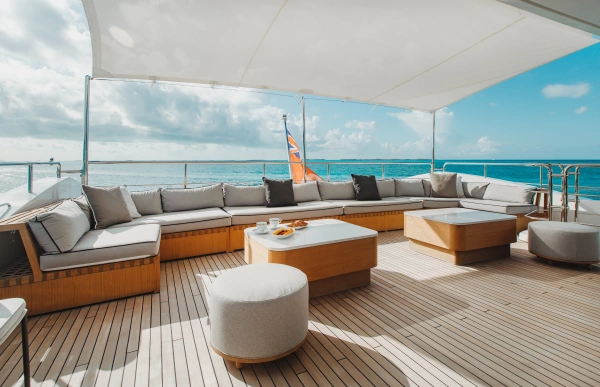 2014 Benetti 140