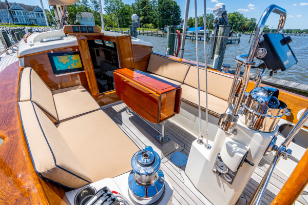 Encore 42ft Morris Yacht For Sale