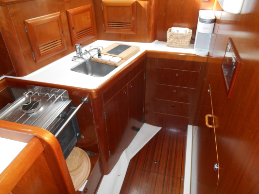 Eventus 50ft Beneteau Yacht For Sale