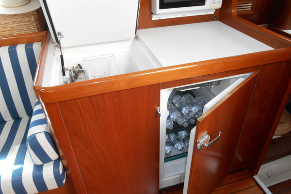 Eventus 50ft Beneteau Yacht For Sale