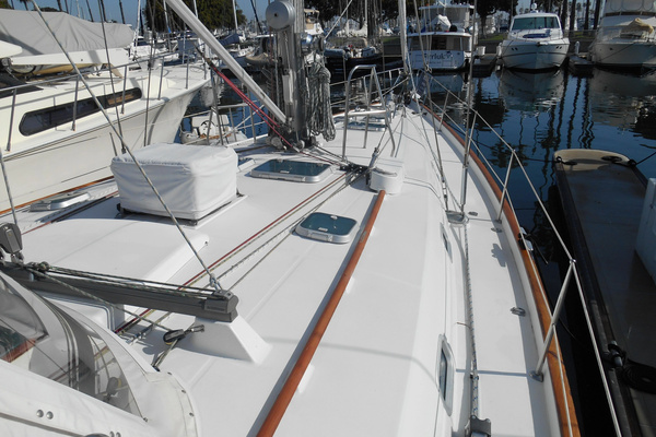 Eventus 50ft Beneteau Yacht For Sale