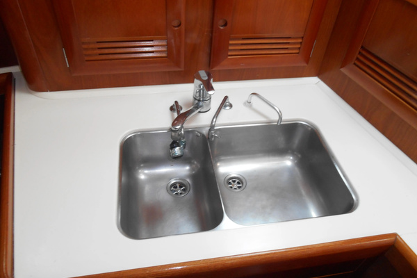 Eventus 50ft Beneteau Yacht For Sale