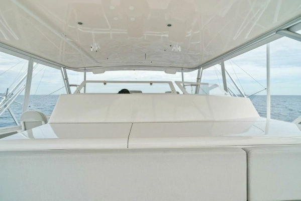 2006 Viking 61