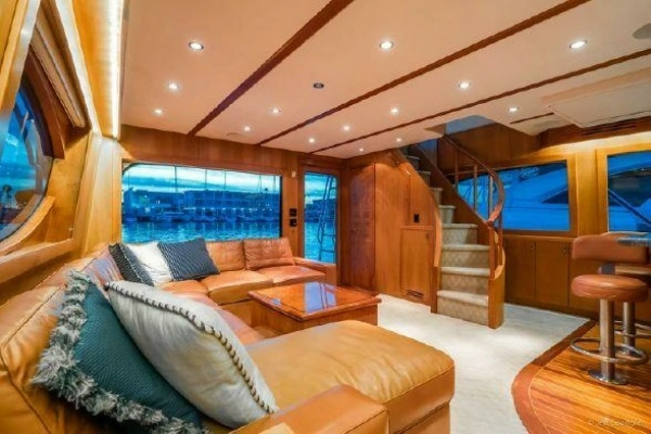 Photo of the 2008 Hatteras 77 Enclosed Bridge "Desperado"