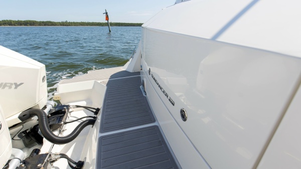 Raya Sunshine 32ft Sea Ray Yacht For Sale