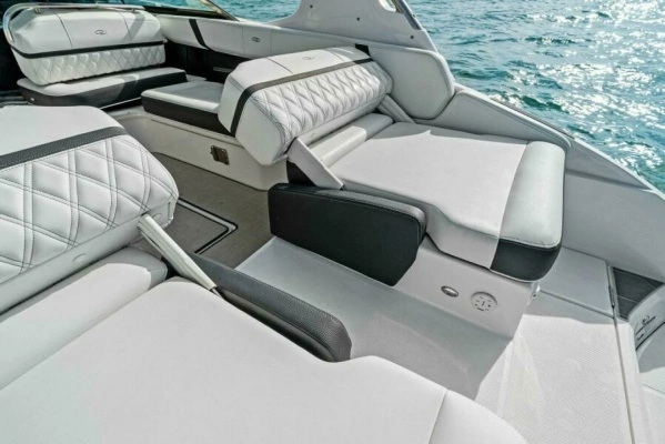 2023 Regal 29