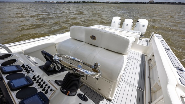 34ft Triton Yacht For Sale