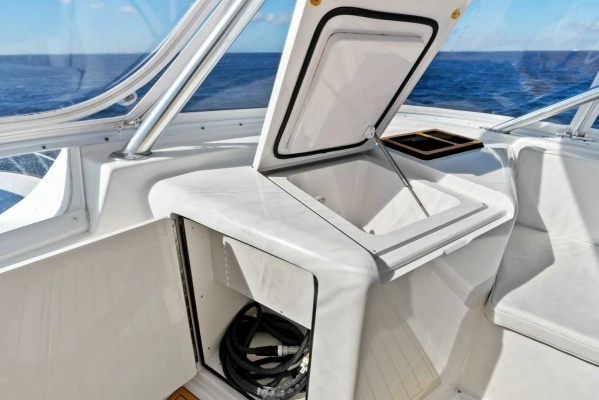2002 Viking 65