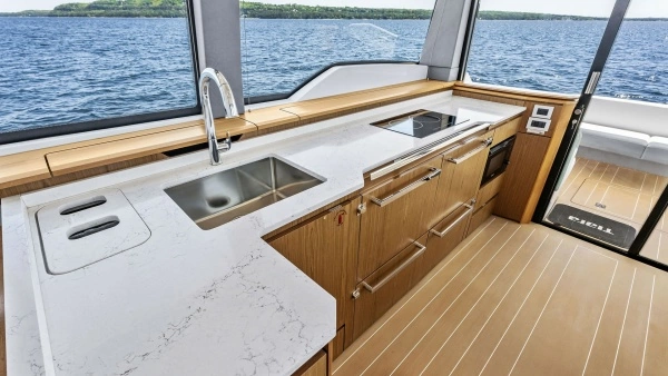 2025 Tiara Yachts 60