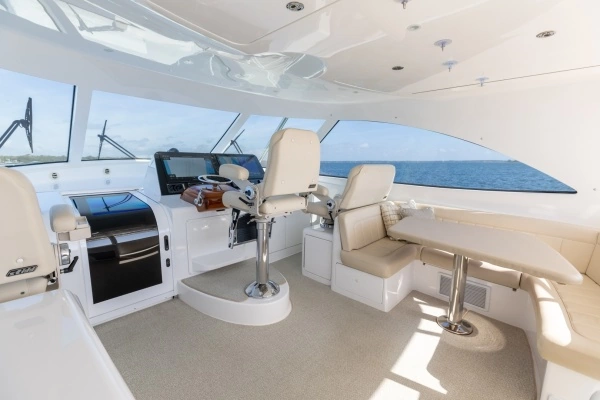 2018 Viking 52