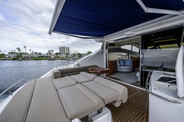 Sunseeker 62 EAGLE II - Cockpit