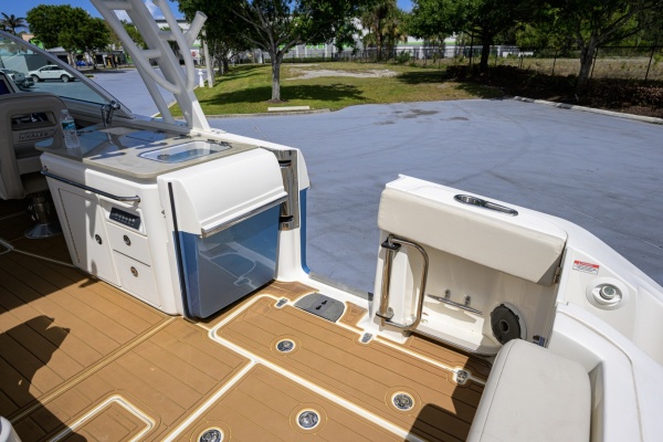 Boston Whaler 32 - Veronica