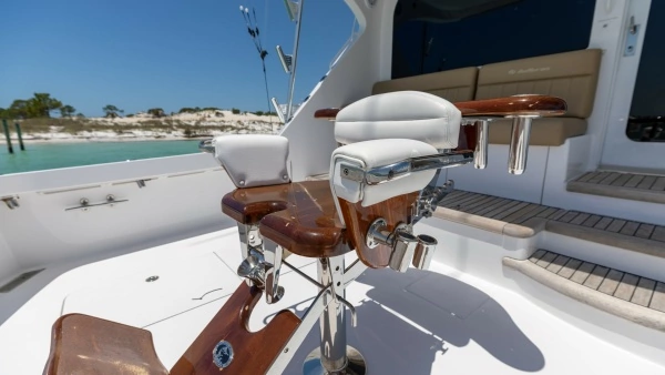 2010 Hatteras 60