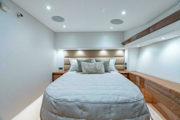 Viking 54 Convertible - Master Stateroom