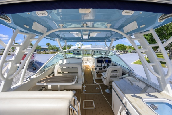 Boston Whaler 32 - Veronica