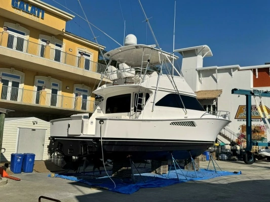 2006 Viking 45