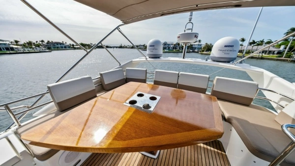 2015 Prestige 55