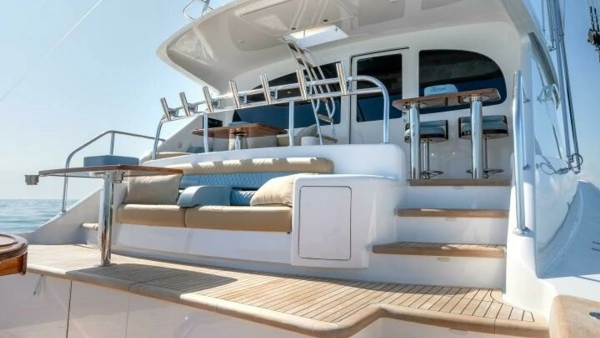 Viking 90C Yacht For Sale