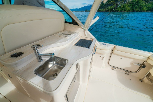Dos Amigos 37ft Grady White Yacht For Sale