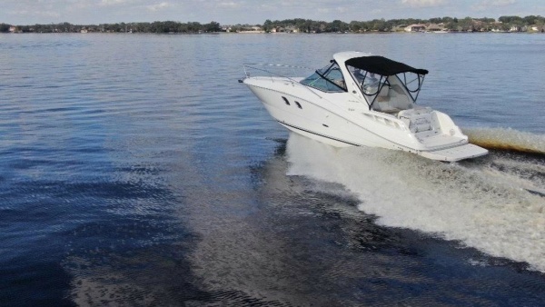 Andrews Place 33ft Sea Ray Yacht For Sale