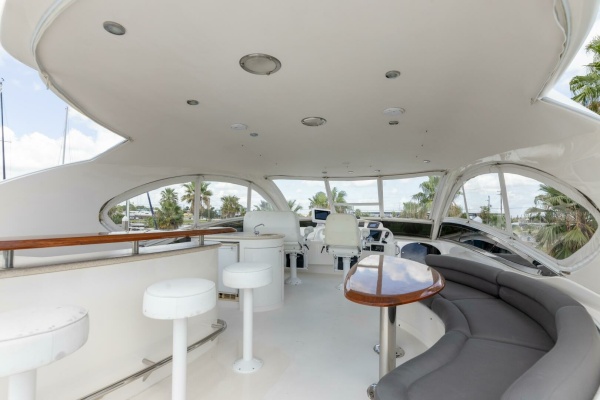 Kathleen 74ft Lazzara Yachts Yacht For Sale