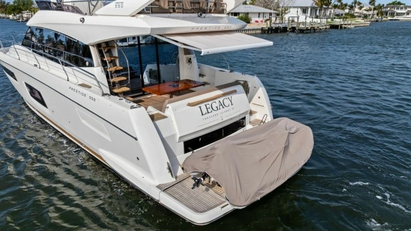 2015 Prestige 55