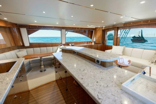 2020 Viking 62
